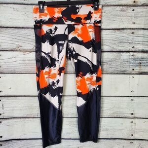 Under Armour HeatGear Compression Capri Leggings Women’s Size SM Black Orange Pr